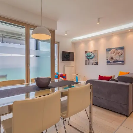 Apartman Laura Rijeka Exterior photo