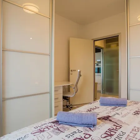 Apartman Laura Rijeka Exterior photo
